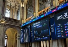 Bolsas europeas arrancan septiembre con caídas y presión de la deuda