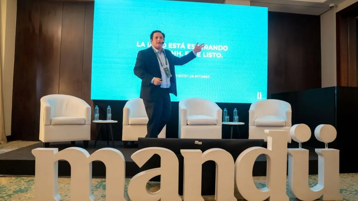 Empresas aceleran el uso de IA, pero aún enfrentan una brecha de adopción Empresas aceleran el uso de IA, pero aún enfrentan una brecha de adopción