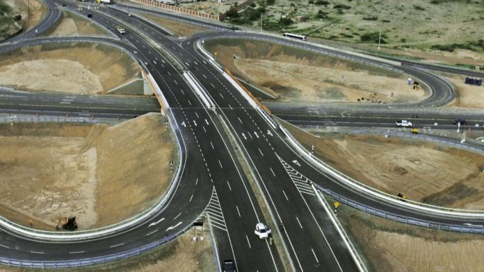 WEB - MEDIOS (59) Autopista del Sol en Lambayeque