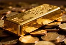 Oro cae pese a tensión geopolítica
