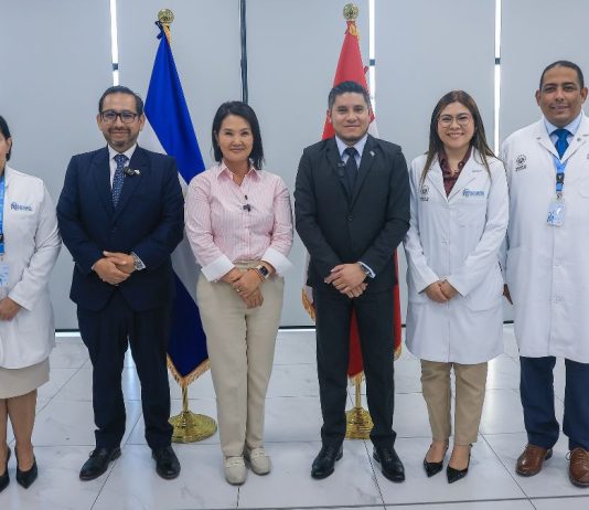 Perú y El Salvador sellan alianza estratégica para modernizar los servicios de salud y fortalecer la cooperación bilateral