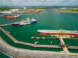 Puerto de Suape amplía su capacidad para recibir buques portacontenedores de gran tamaño Puerto de Suape y sus obras de ampliación de profundidad