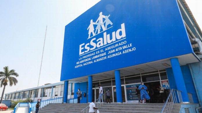 WEB - MEDIOS (22) EsSalud: Ampuero propone cambiar elección de presidente ejecutivo