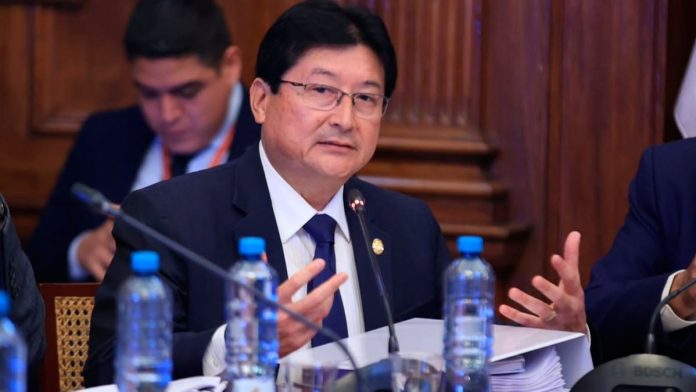 Guillermo Shinno sustenta la Ley MAPE