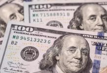 Dólar cierra en S/ 3,4353 mientras economía peruana crece 3,23%
