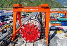 Una tuneladora del tamaño de un edificio de cinco pisos muestra el futuro de las grandes obras subterráneas tuneladora
