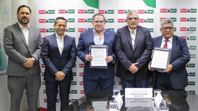 WEB - MEDIOS (36) Perupetro y PetroTal suscriben convenio por la Cuenca Marañón
