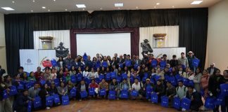 Espinar capacita a 200 docentes en el uso de herramientas digitales en el aula Docentes de Espinar reciben capacitación