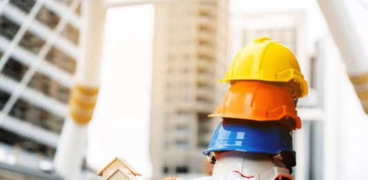 CAPECO firma tres convenios para fortalecer la capacitación, el financiamiento inmobiliario y la gestión de riesgos Revista Economía